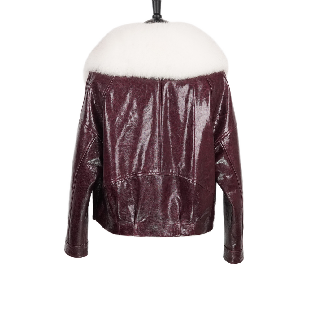 Young and fashionable short fox fur coat (9981)