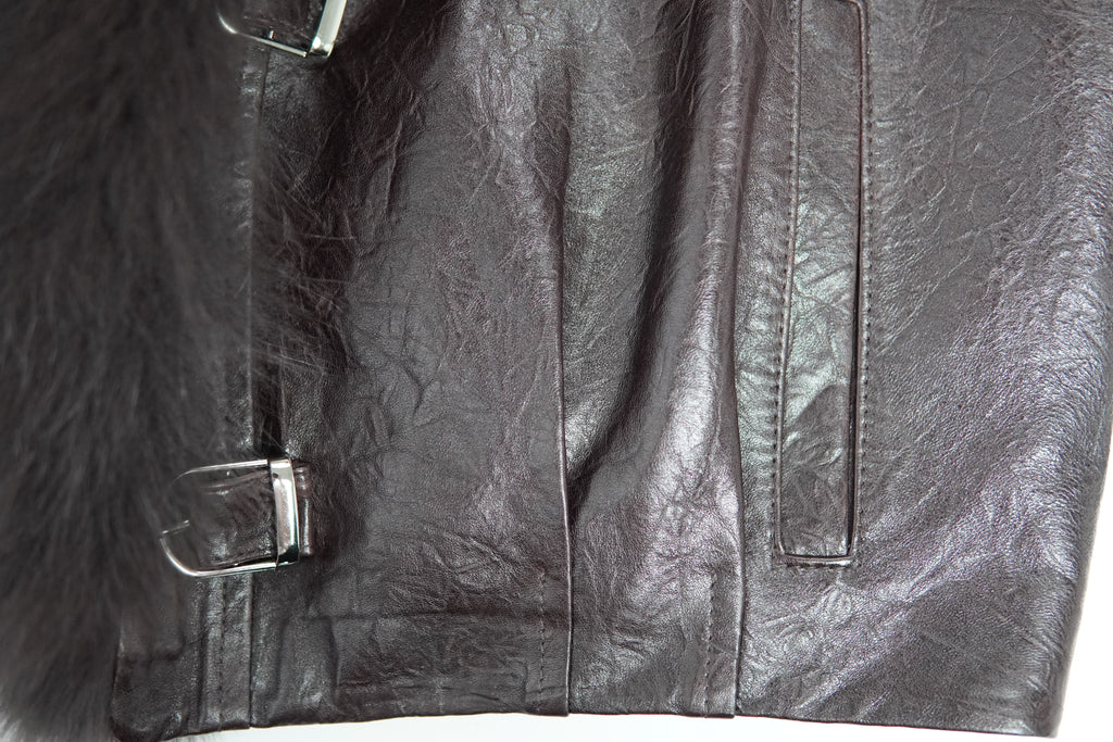 Young and fashionable short fox fur coat (9981)